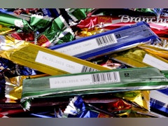 In aller Munde - Lösemittelfreie Kennzeichnung für Schokolade