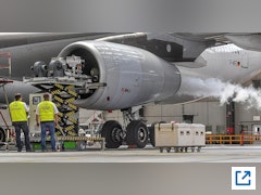 Effizient und innovativ: Lufthansa setzt auf CO2 Trockeneisreinigung - und ifm!