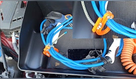 Das Ladekabel vom Elektroauto verknotet? Nicht mit MAXI-FIX von Bind-Fix