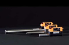 Thermischer Durchflussmesser mit IO-Link für Werkzeugmaschinen